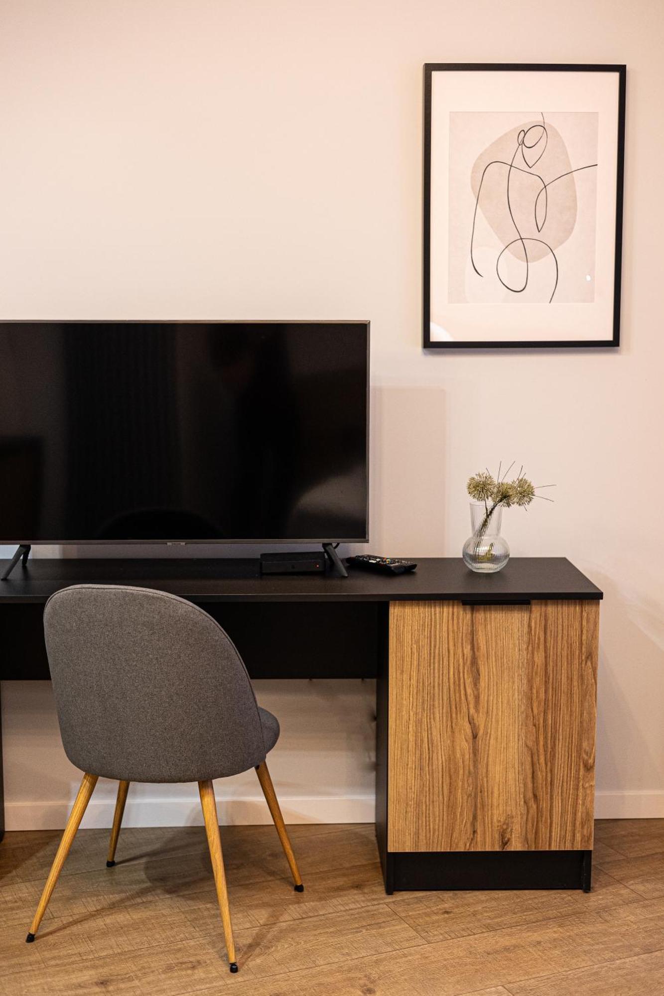 2homerent Garbary 12 Aparthotel